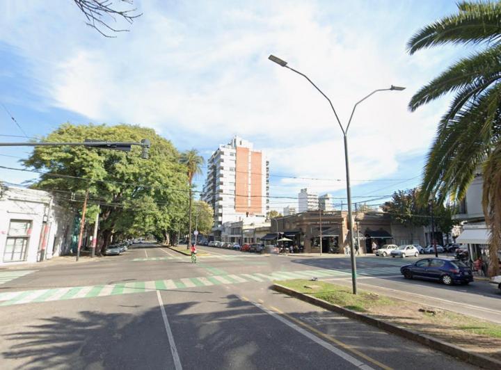 Terreno · 387m²