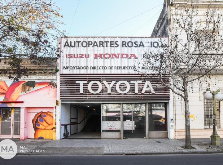 Local comercial · 600m² · 6 Ambientes · 5 Cocheras