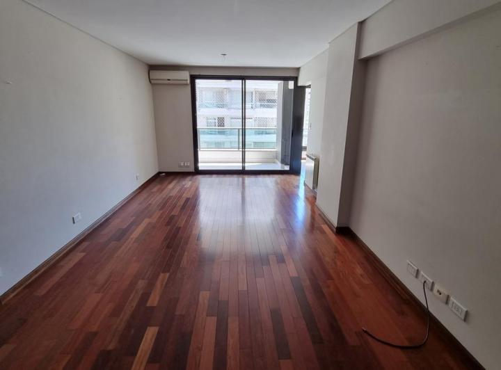 Departamento · 102m² · 5 Ambientes · 1 Cochera