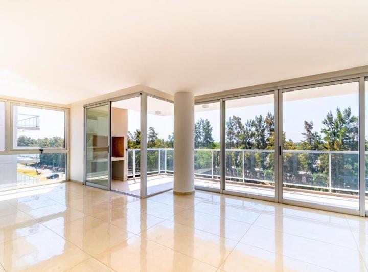 Departamento · 121m² · 4 Ambientes · 1 Cochera