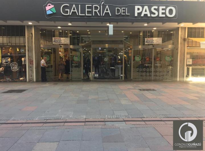 Oficina comercial · 200m² · 5 Ambientes · 3 Cocheras