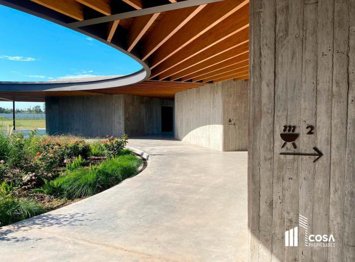 Terreno · 1057m²