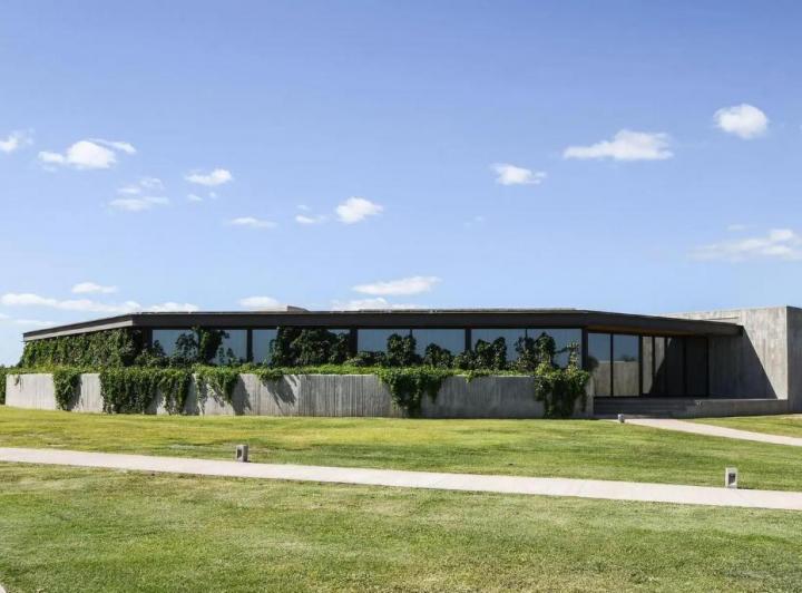 Terreno · 1055m²