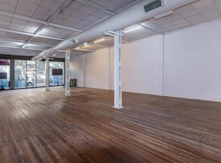 Local comercial · 333m² · 3 Ambientes