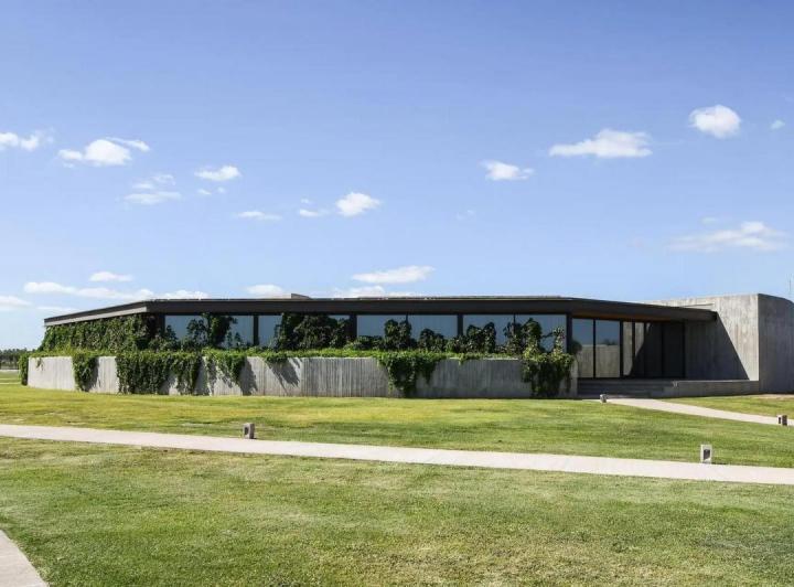 Terreno · 1058m²