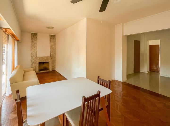 Casa · 196m² · 8 Ambientes · 1 Cochera
