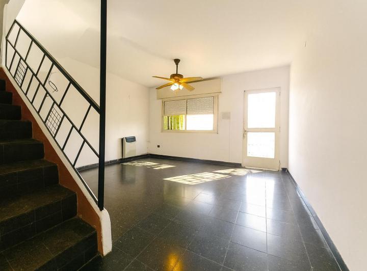 Casa · 90m² · 2 Dormitorios · 1 Cochera
