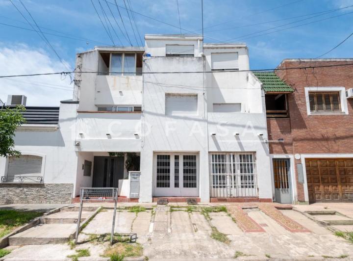 Departamento · 85m² · 8 Ambientes