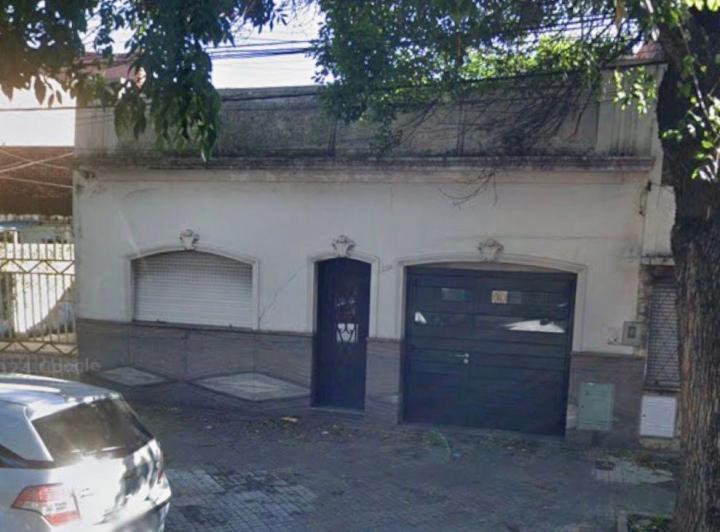Casa · 104m² · 5 Ambientes · 1 Cochera