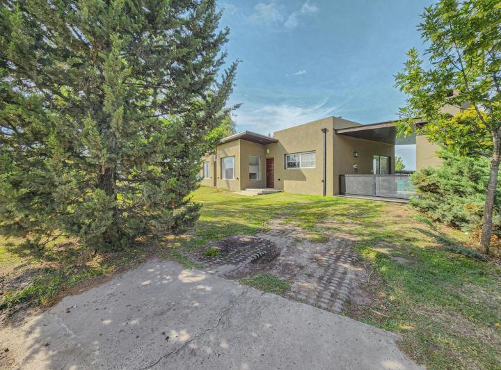 Casa · 97m² · 2 Dormitorios · 1 Cochera