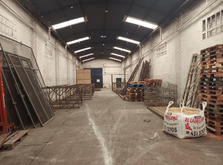 Bodega-Galpón · 298m²