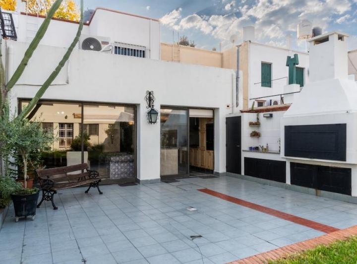 Casa · 236m² · 6 Ambientes