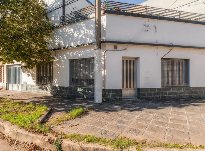 Casa · 128m² · 5 Ambientes · 1 Cochera
