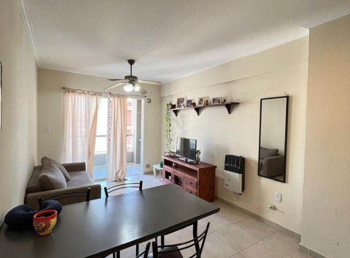 Departamento · 94m² · 4 Ambientes · 1 Cochera