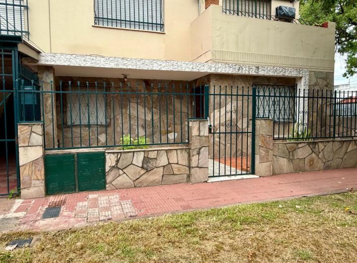 Casa · 95m² · 6 Ambientes
