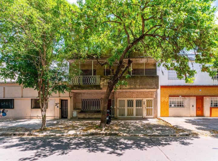 Casa · 406m² · 9 Ambientes · 1 Cochera