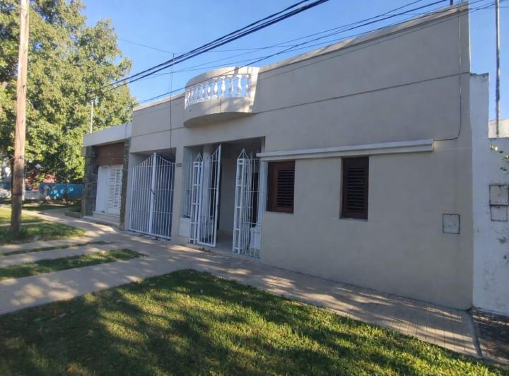 Casa · 150m² · 6 Ambientes · 1 Cochera