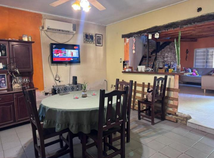 Casa · 65m² · 7 Ambientes · 1 Cochera