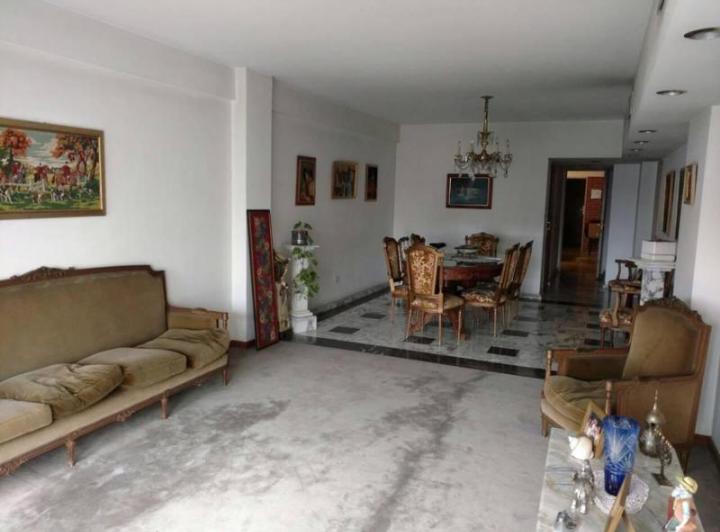 Departamento · 10m² · 5 Ambientes · 1 Cochera