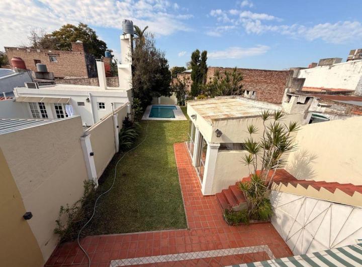 Casa · 190m² · 2 Dormitorios · 1 Cochera