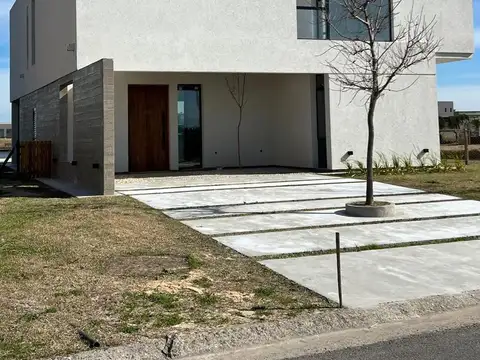 Casa en Venta en San Sebastian, Countries y Barrios Cerrados en Escobar