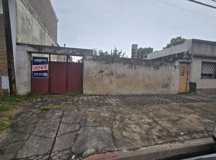 Terreno · 241m²