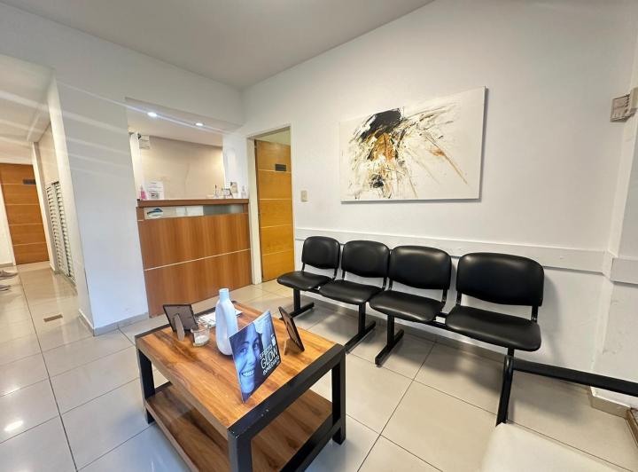 Local comercial · 132m² · 8 Ambientes