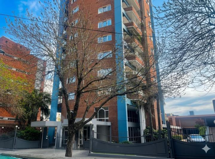 Departamento · 135m² · 3 Dormitorios · 1 Cochera