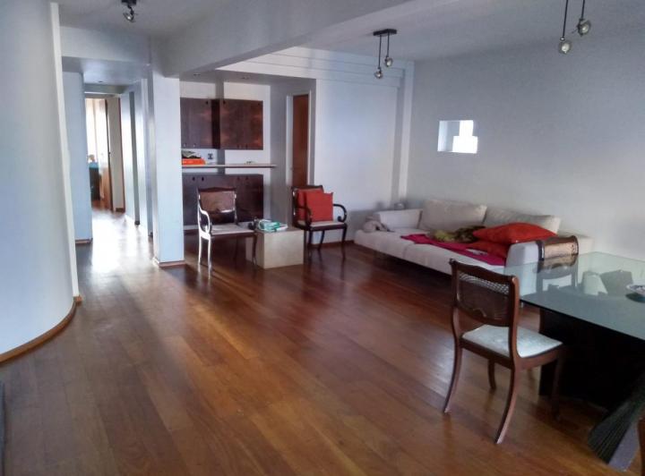 Departamento · 142m² · 5 Ambientes · 1 Cochera