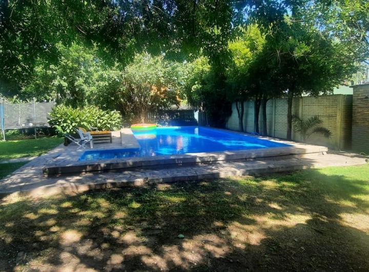 Casa · 160m² · 4 Ambientes · 1 Cochera