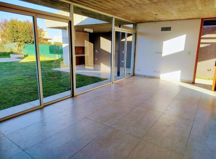 Casa · 96m² · 4 Ambientes