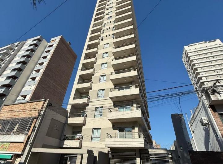Departamento · 79m² · 4 Ambientes · 1 Cochera