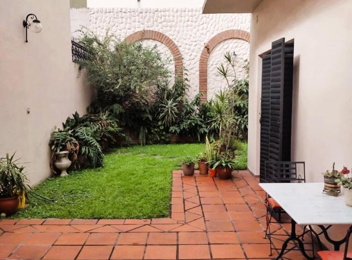Casa · 134m² · 8 Ambientes · 1 Cochera