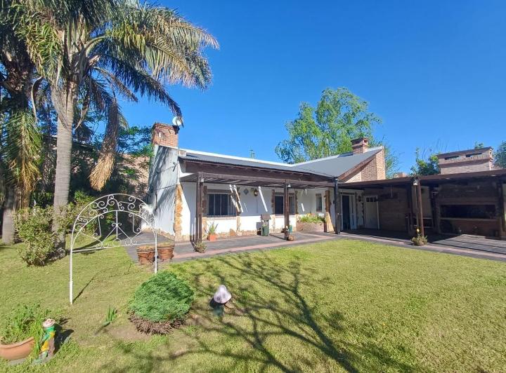 Casa · 163m² · 3 Ambientes · 7 Cocheras