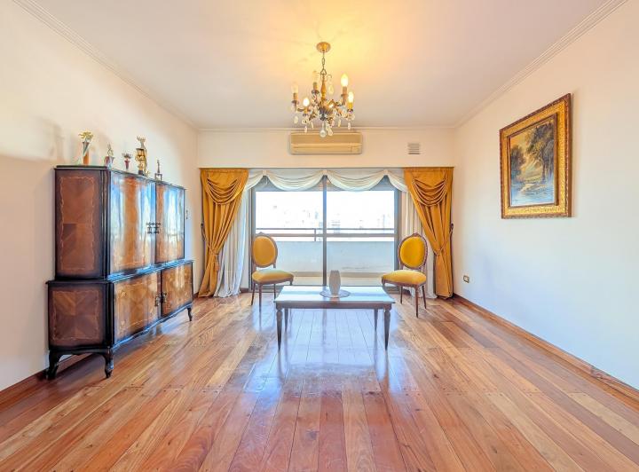 Departamento · 127m² · 6 Ambientes · 1 Cochera