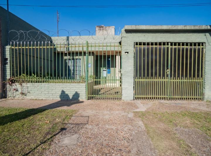Casa · 102m² · 5 Ambientes · 1 Cochera
