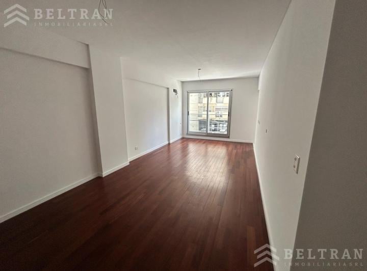 Departamento · 101m² · 5 Ambientes · 1 Cochera