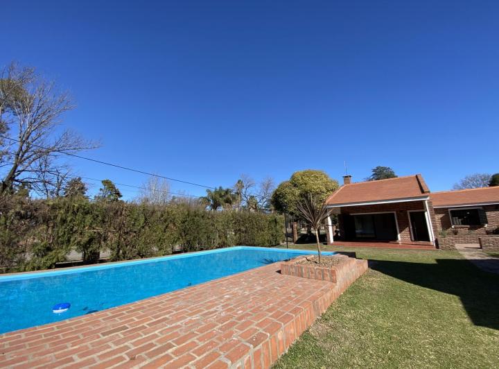 Casa · 130m² · 5 Ambientes · 1 Cochera