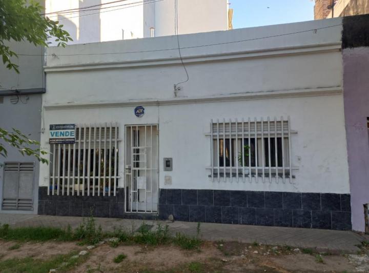 Casa · 64m² · 6 Ambientes