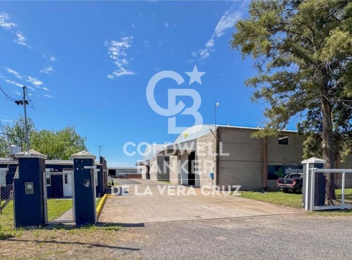 Bodega-Galpón · 3230m² · 2 Ambientes