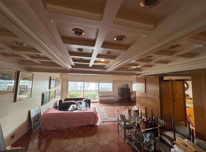 Departamento · 240m² · 4 Dormitorios