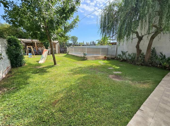 Casa · 156m² · 5 Ambientes · 1 Cochera