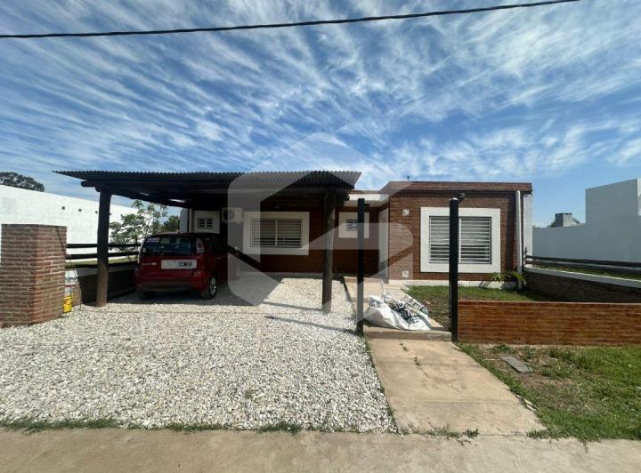 Casa · 150m² · 2 Ambientes · 2 Cocheras