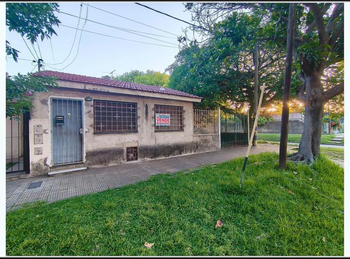 Casa · 150m² · 4 Ambientes · 1 Cochera