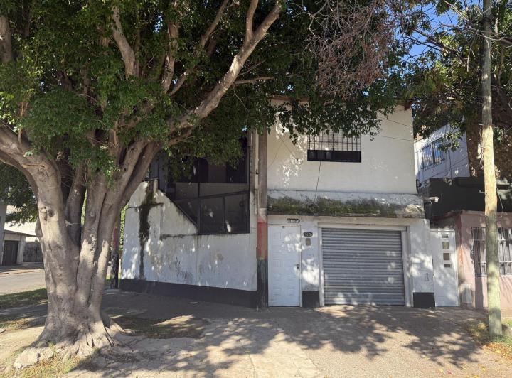 Casa · 170m² · 5 Ambientes · 1 Cochera