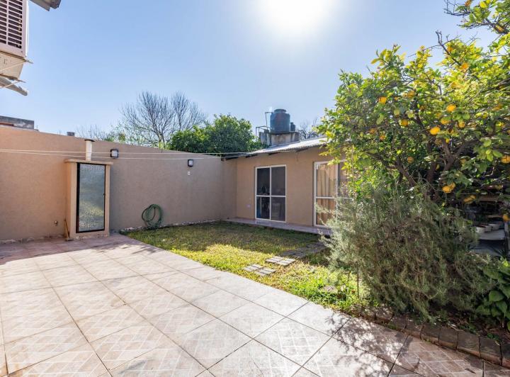 Casa · 138m² · 6 Ambientes · 2 Cocheras