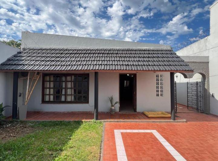 Casa · 124m² · 3 Ambientes · 2 Cocheras