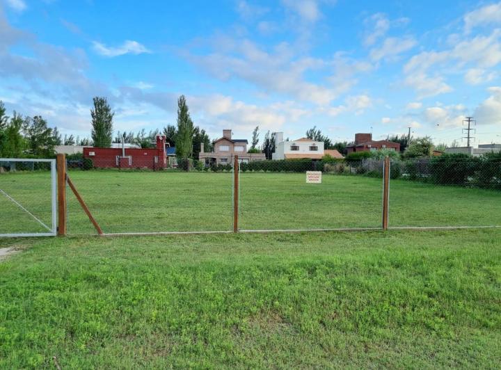 Terreno · 2020m²