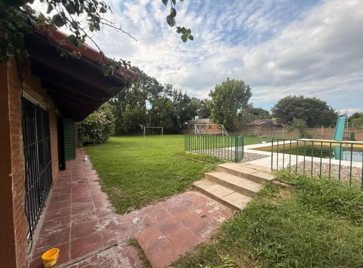 Quinta vacacional · 282m² · 7 Ambientes · 2 Cocheras