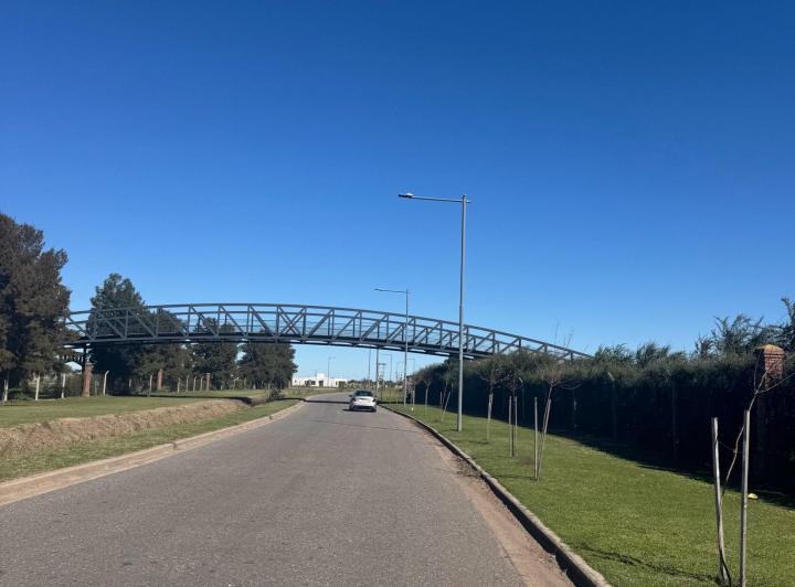 Terreno · 830m²